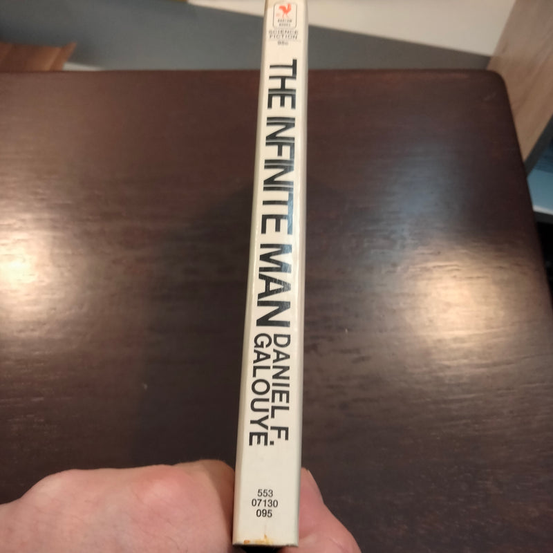 The Infinite Man - Daniel Galouye